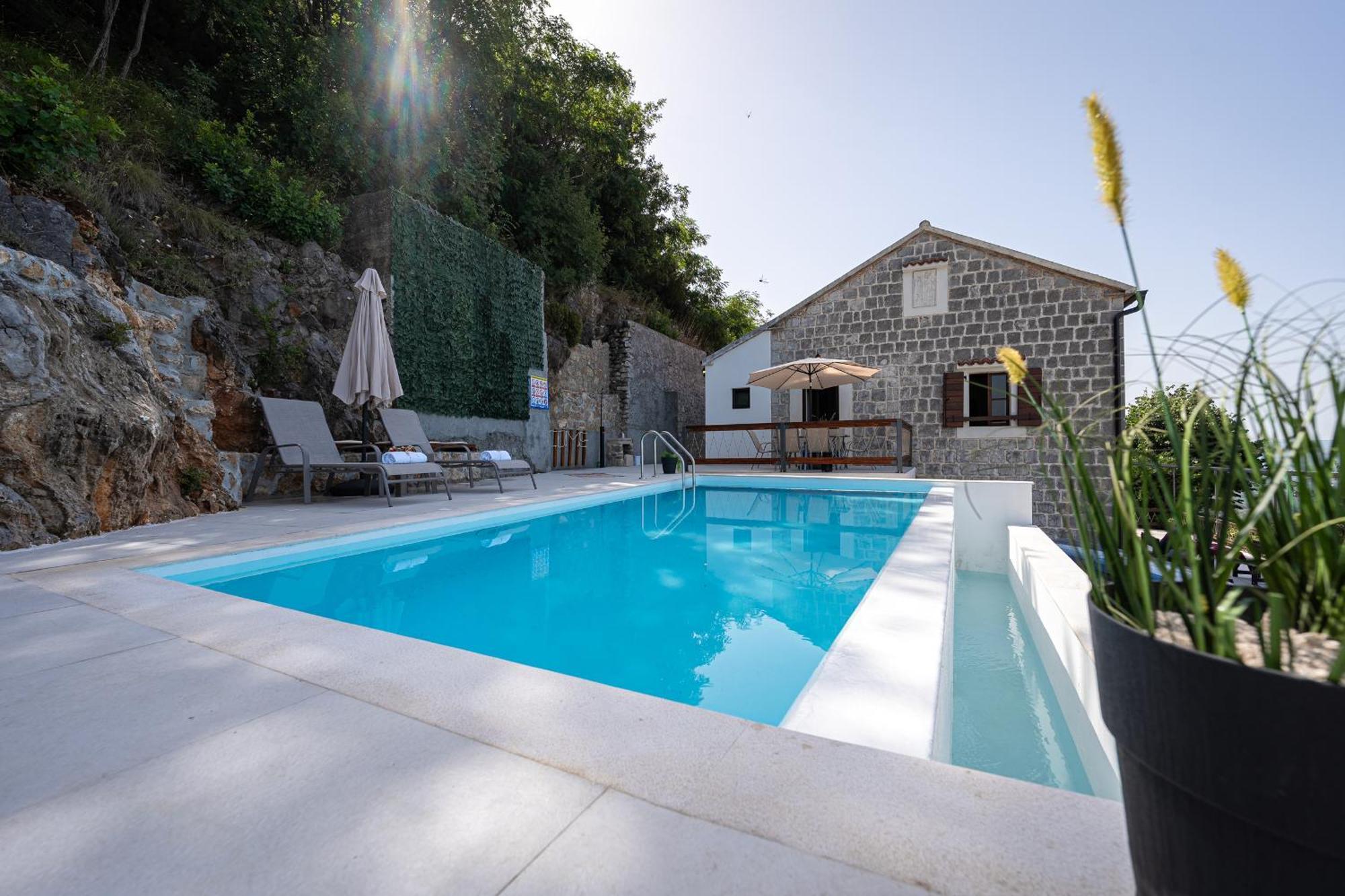 Villa Gorazda Kotor Luaran gambar